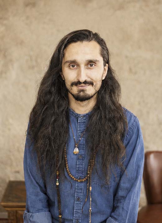 Enes Dogan, Inhaber & Creative Director bei schee